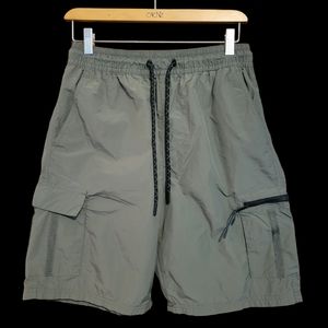 Olive green cargo shorts. CSG